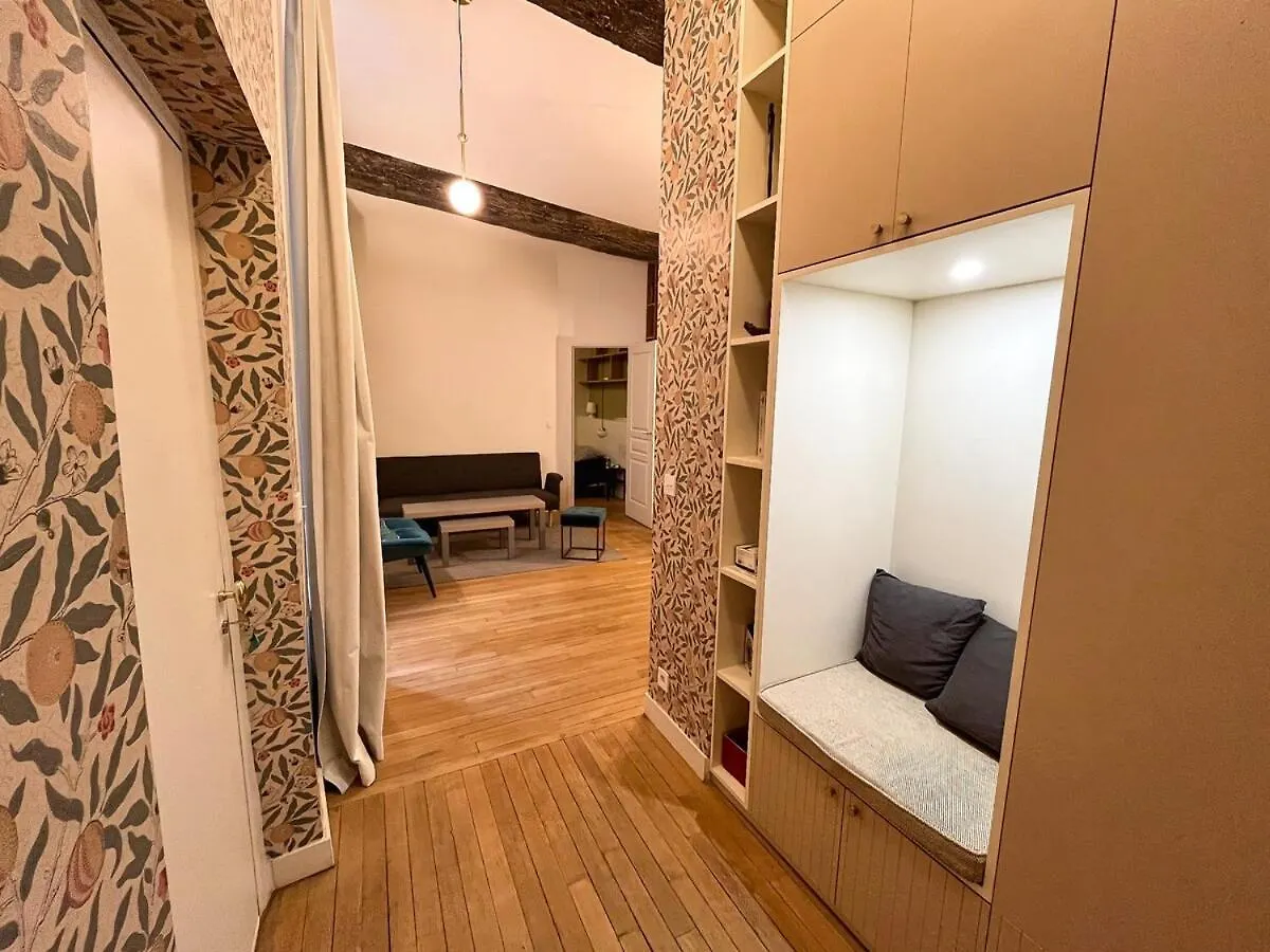 דירה פריז Bel Appartement Renove Dans Le Marais